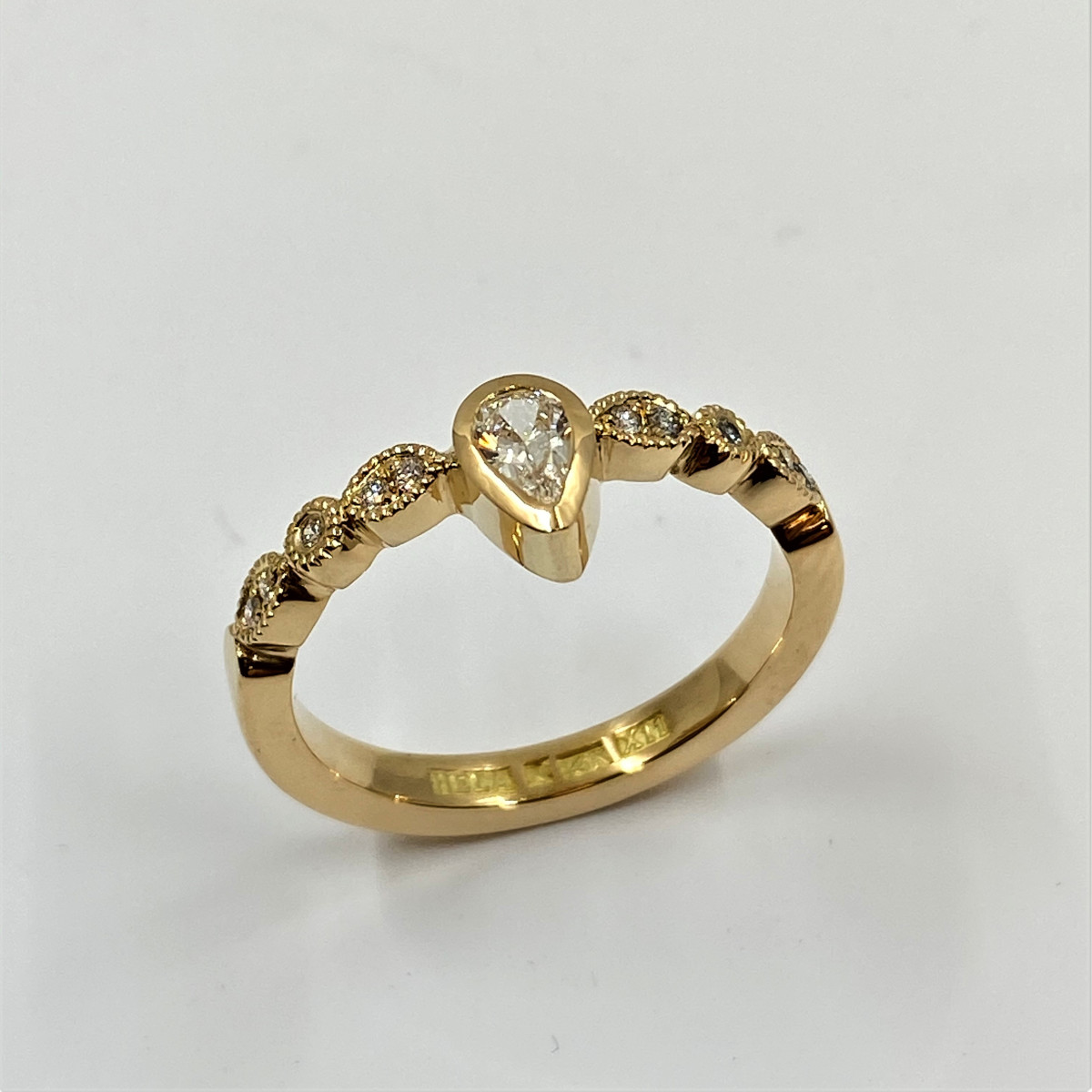 Vigselring, förlovningsring, guldring, diamantring